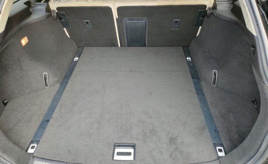 2013 Toyota AVENSIS Wagon