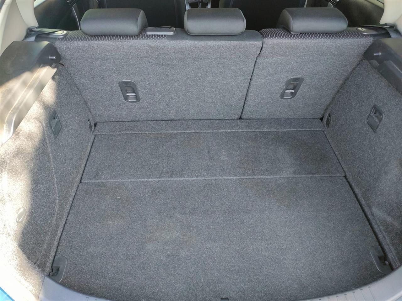 2011 Mazda Axela 20S SKYACTIVE