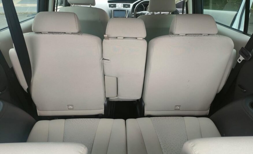 2012 Mazda PREMACY 20E