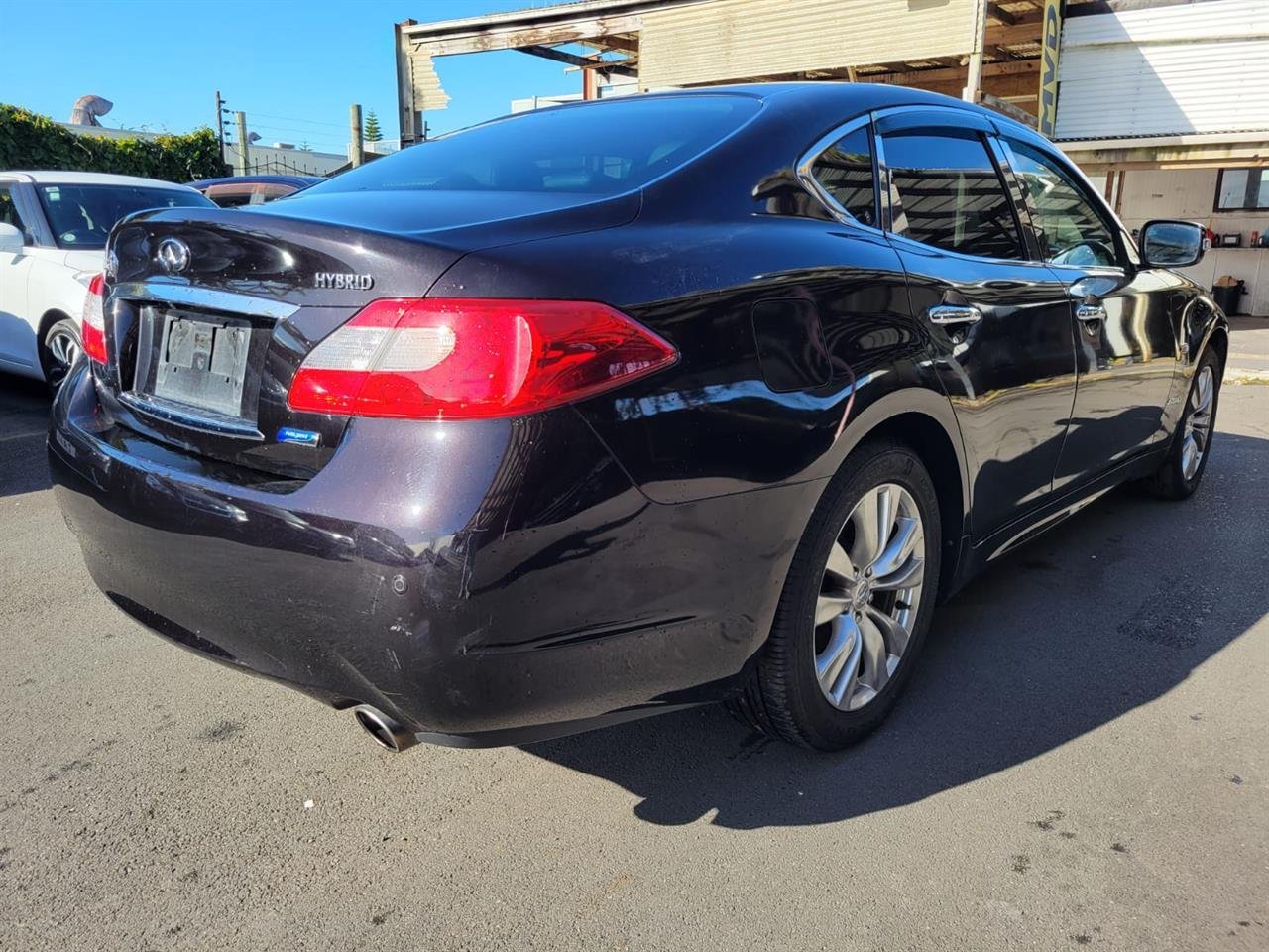 2010 Nissan Fuga Hybrid