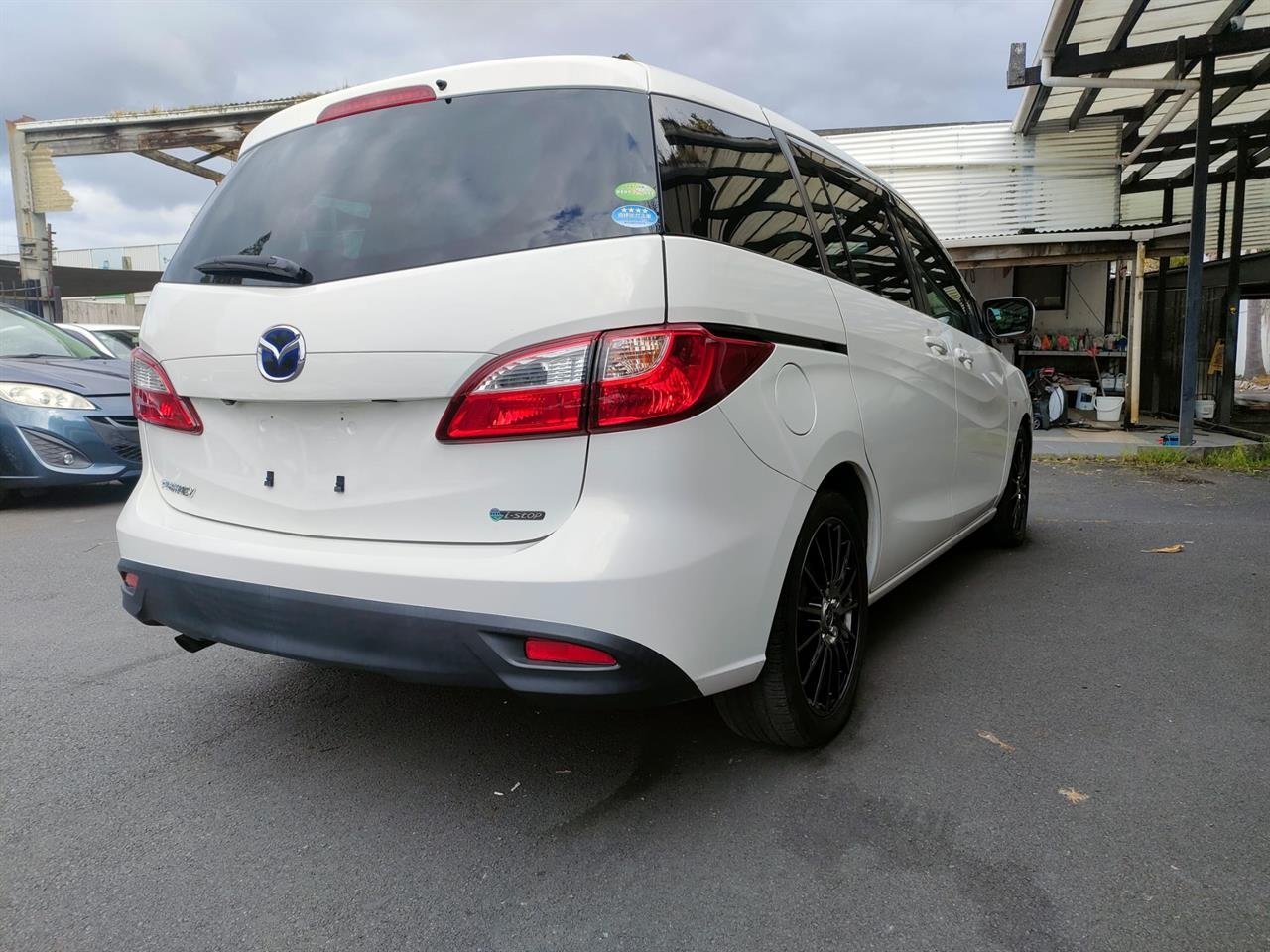 2012 Mazda PREMACY 20E