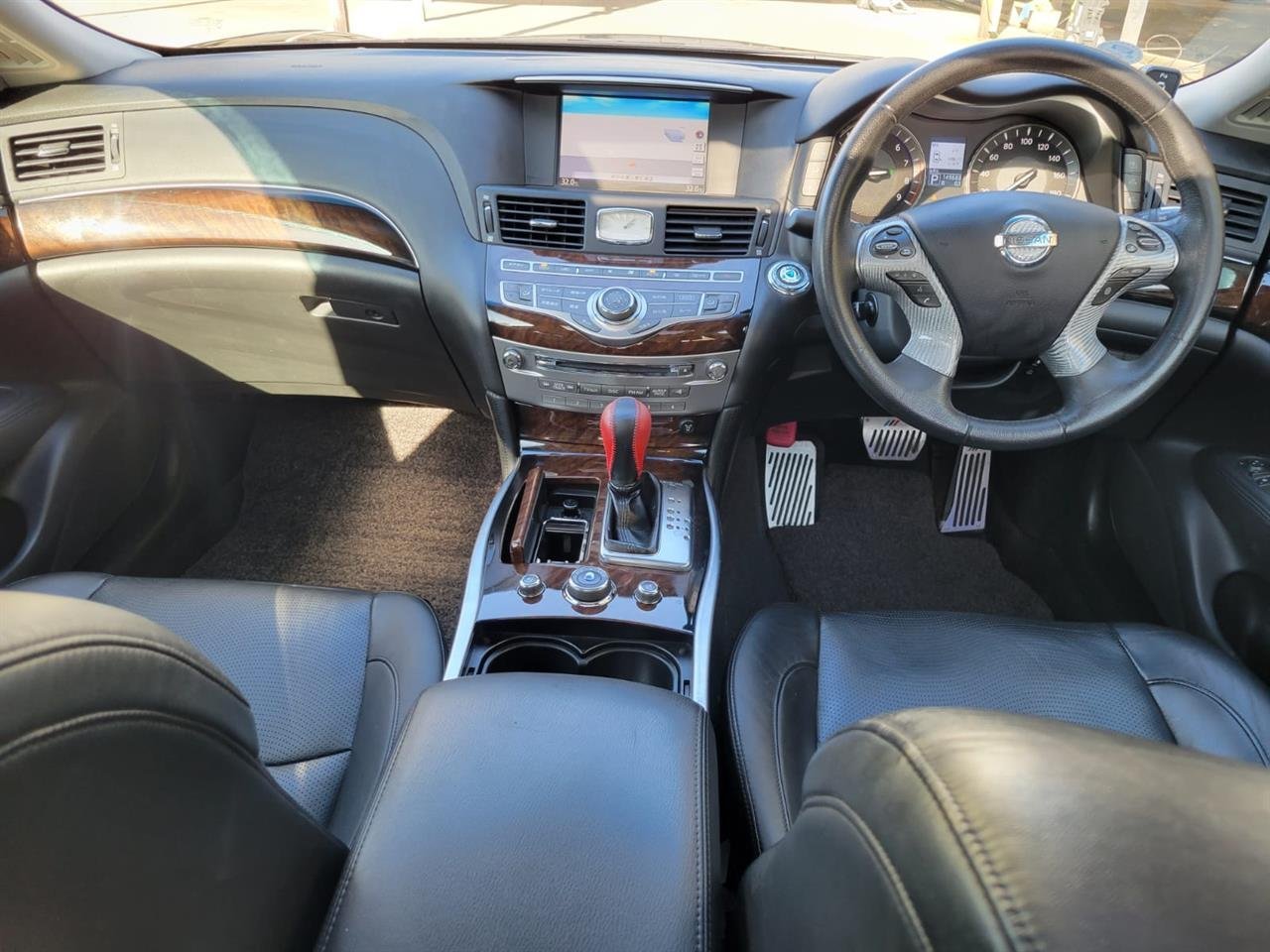 2010 Nissan Fuga Hybrid
