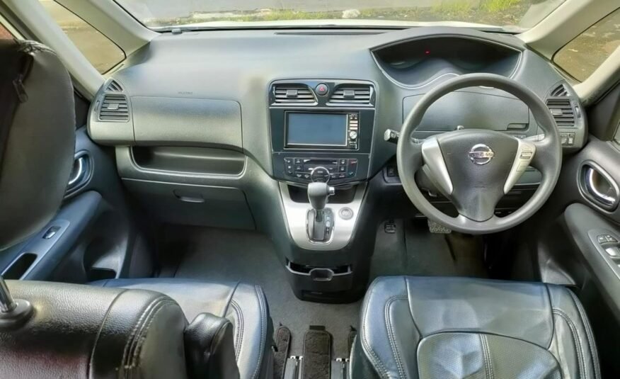 2012 Nissan Serena 8 Seater