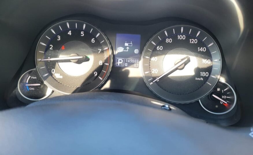 2010 Nissan Fuga Hybrid