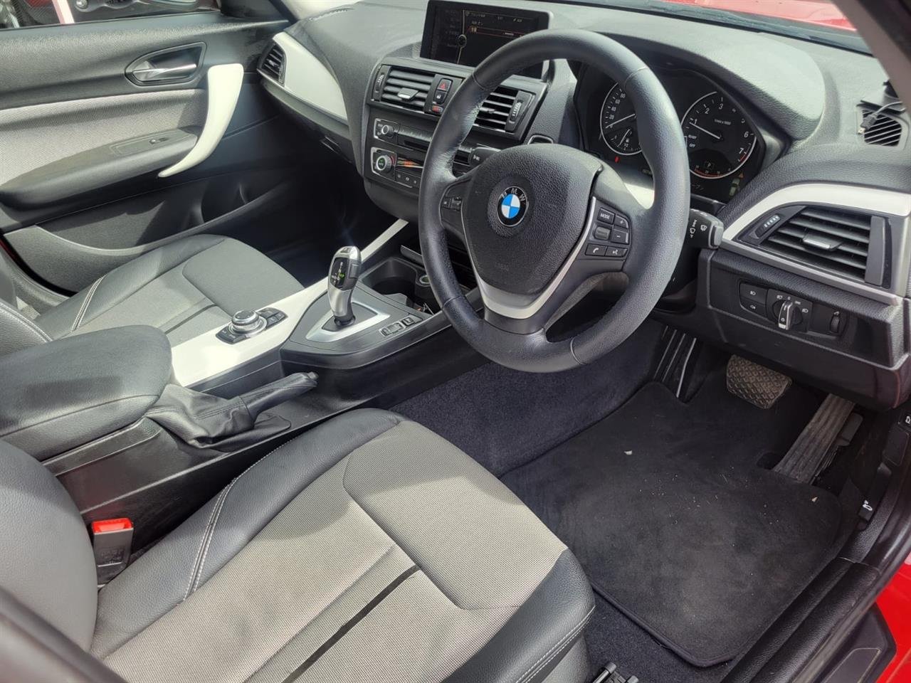 2011 BMW 1 SERIES 116I STYLE