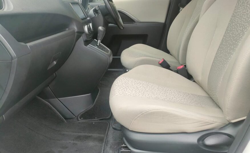 2012 Mazda PREMACY 20E