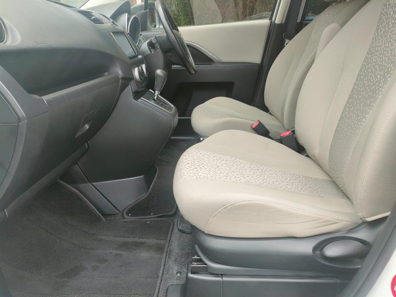 2012 Mazda PREMACY 20E
