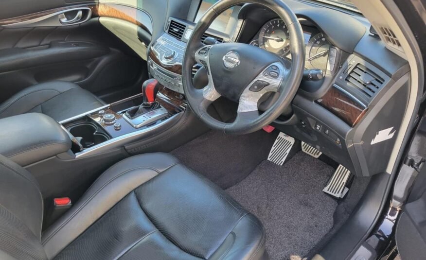 2010 Nissan Fuga Hybrid