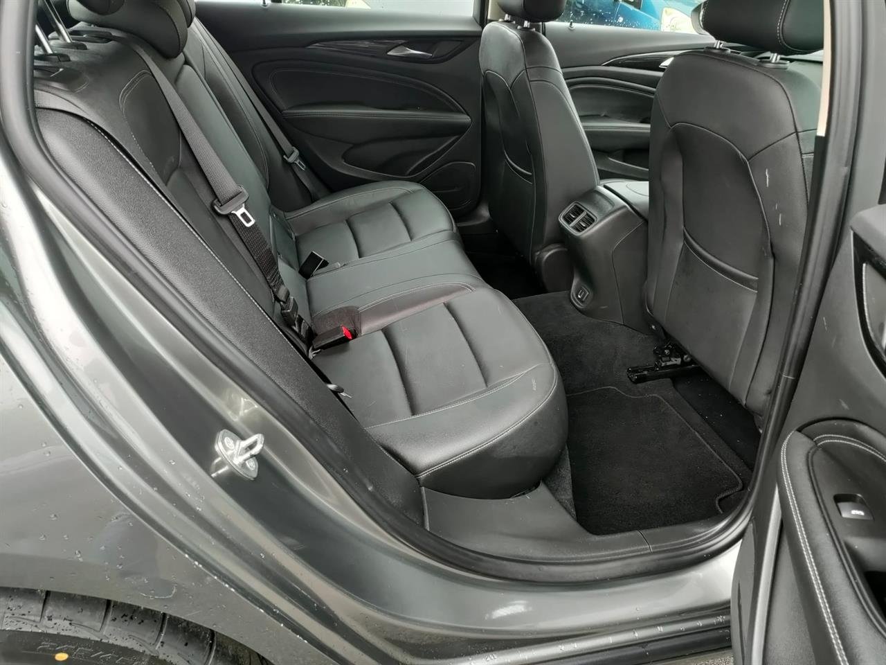 2019 Holden Calais